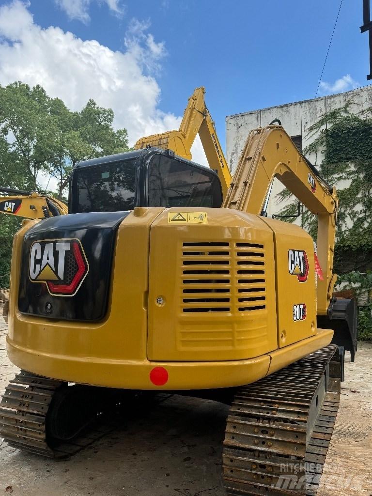 CAT 307 Mini rýpadla < 7t