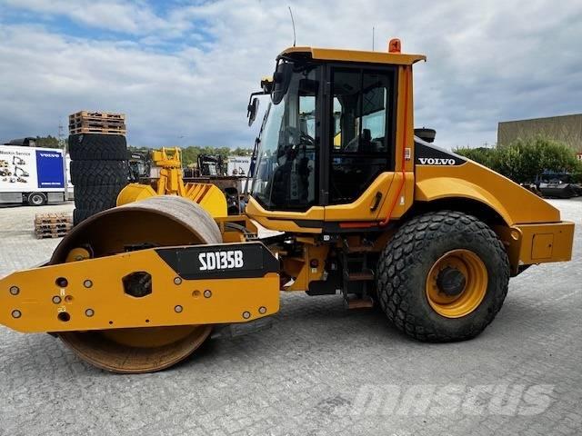Volvo SD 135 B Tahačové válce