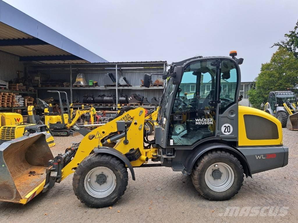 Wacker Neuson WL38 Kolové nakladače