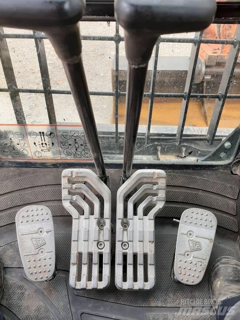 JCB JZ141 LC Pásová rýpadla