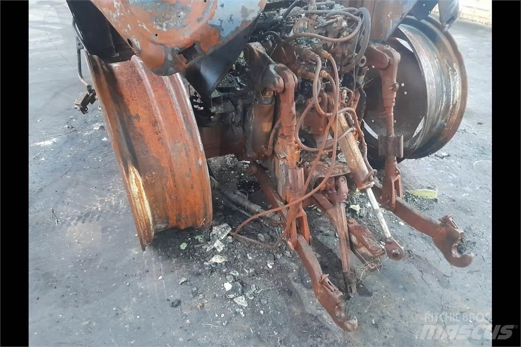 John Deere 6320 Traktory