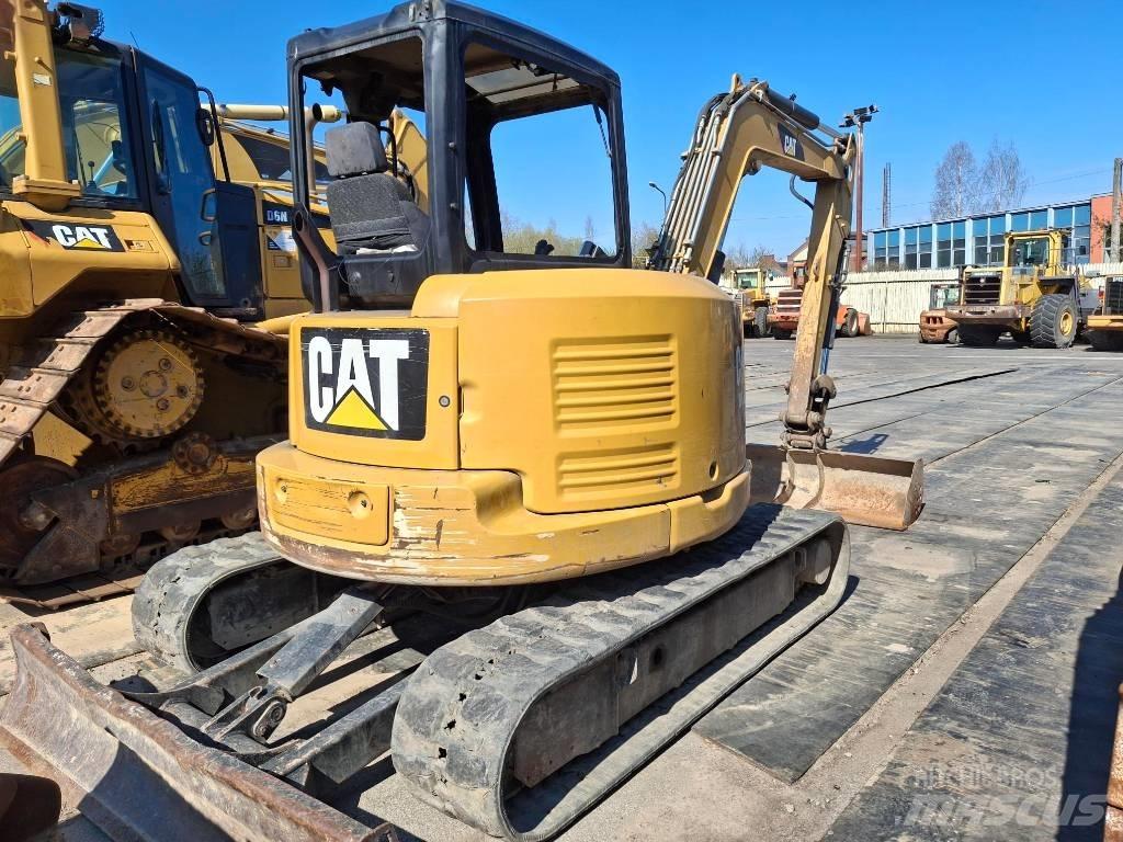 CAT 305 Mini rýpadla < 7t