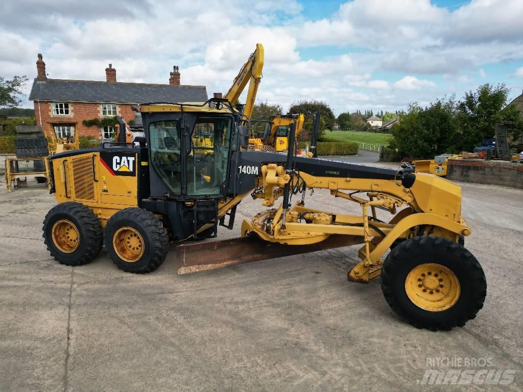 CAT 140 M Grejdry