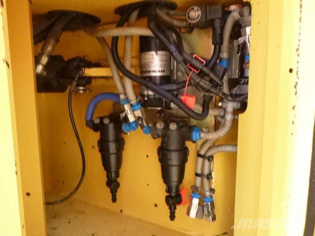 Dynapac CC432V Půdní kompaktory