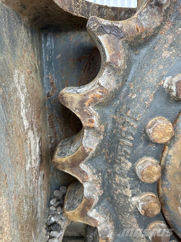 Liebherr R 936 LC Pásová rýpadla