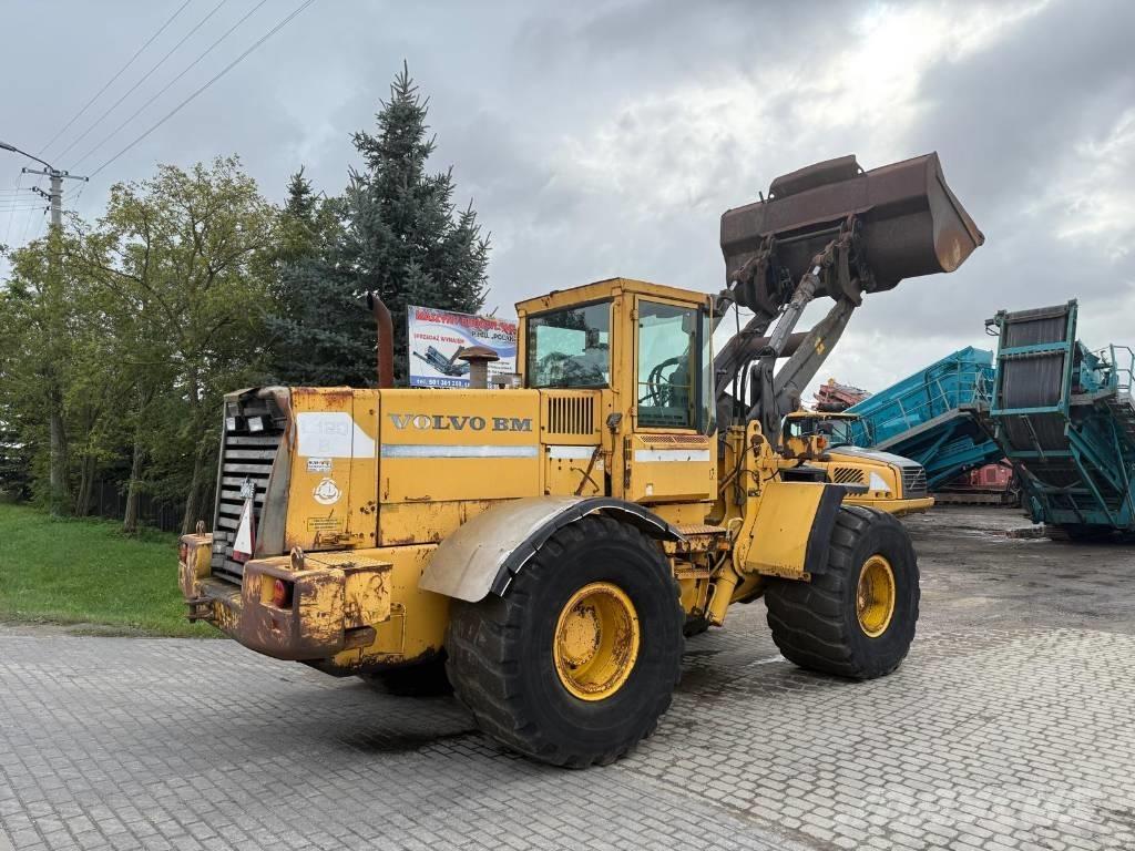 Volvo L 120 Kolové nakladače