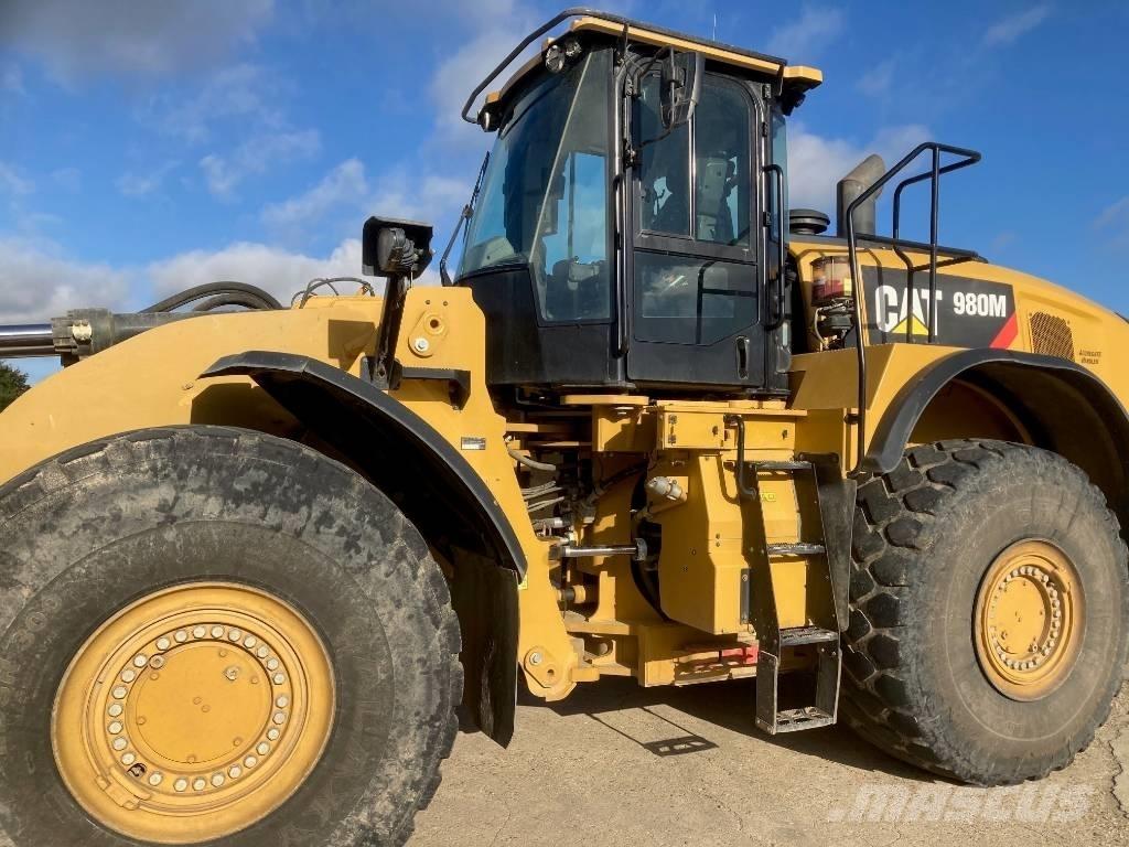 CAT 980M Kolové nakladače