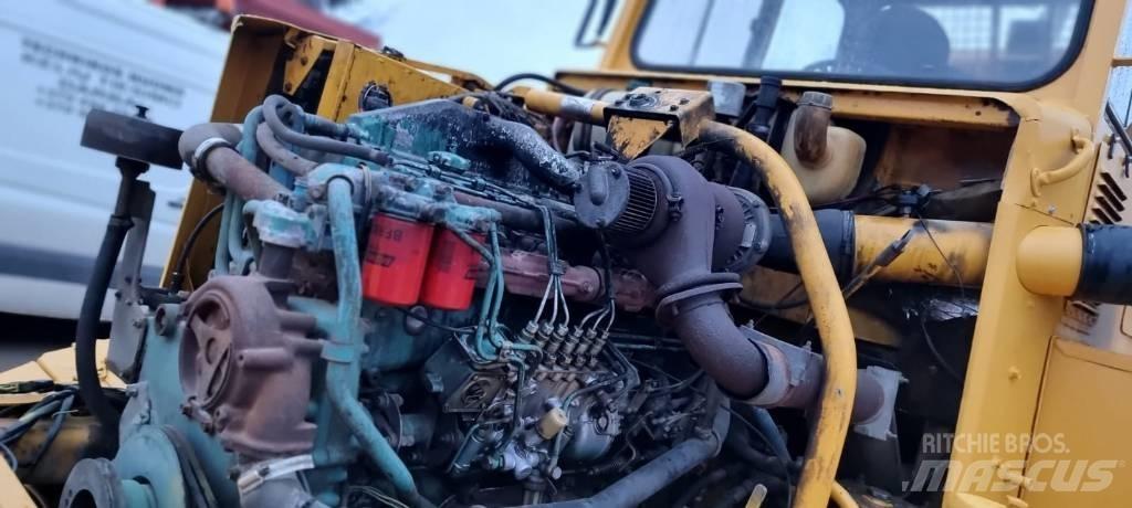 Volvo A 25 C 6x6 Kloubové dempry