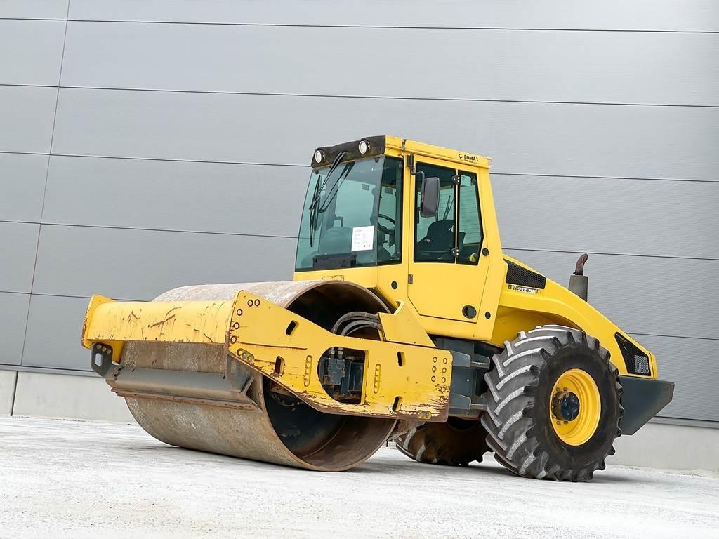 Bomag BW 213 DH-4 Tahačové válce