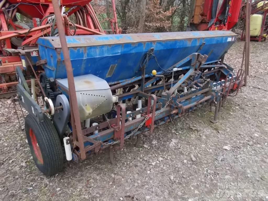 Fiona D78 3 meter Mechanické secí stroje