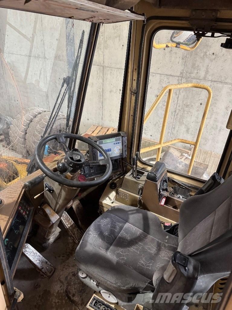 CAT 980 F Kolové nakladače