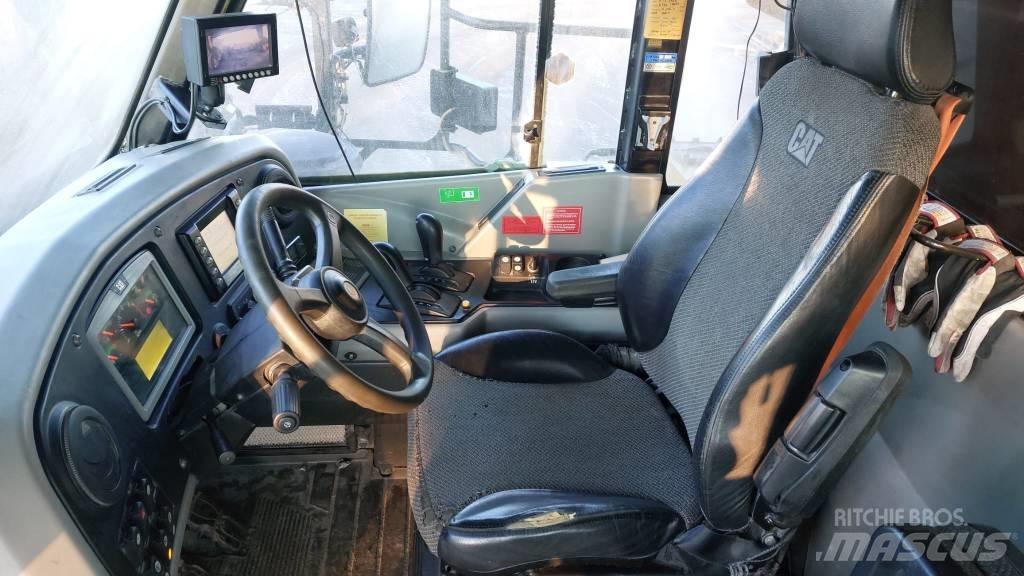 CAT 772G Vyklápěcí dempry