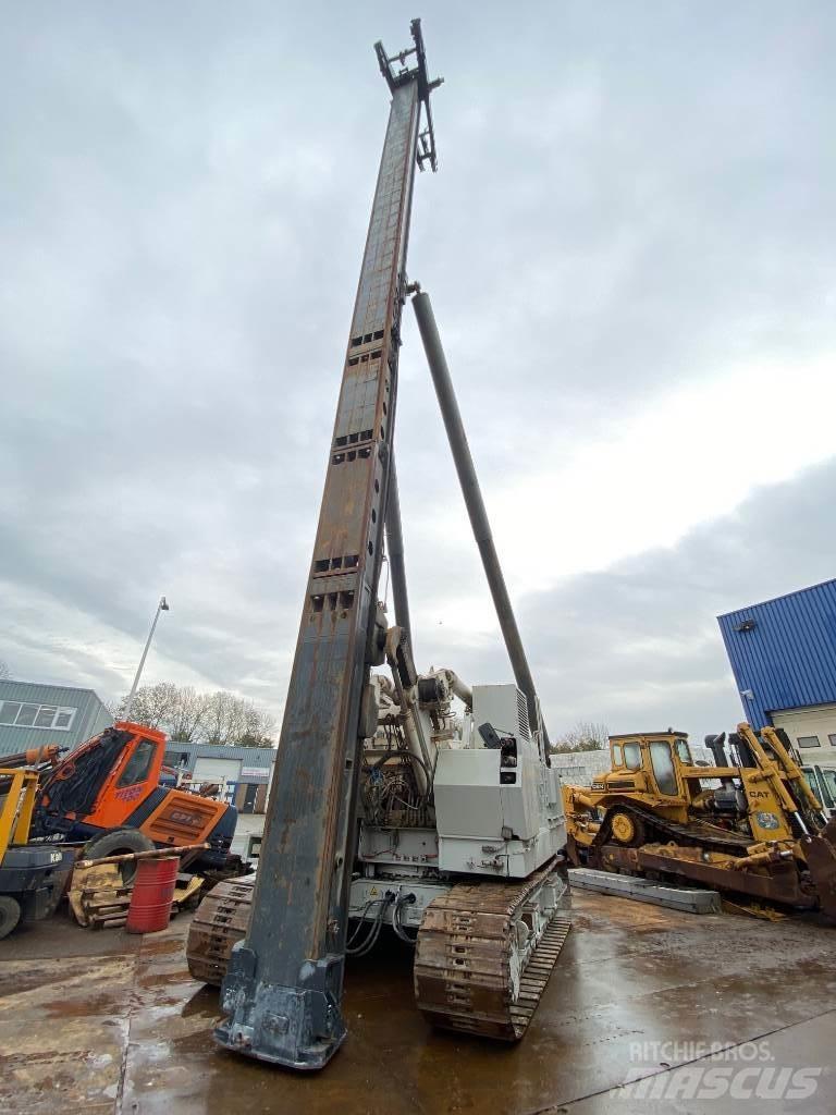 Hitachi KH 150-3 Pilířové jeřáby