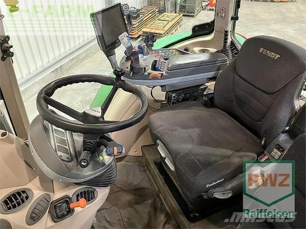 Fendt 700 vario s4 Traktory