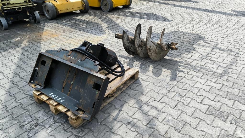 Bobcat 30 C Vrtací stroje