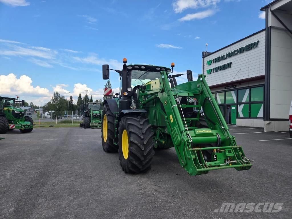 John Deere 6250 R Traktory