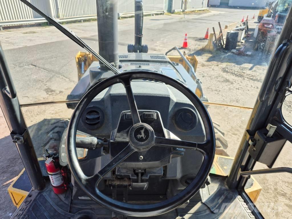 John Deere 310 L Rýpadlo-nakladače
