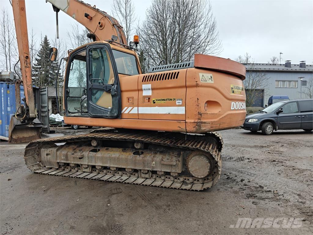 Doosan DX 225 LC Rýpadla s dlouhým dosahem