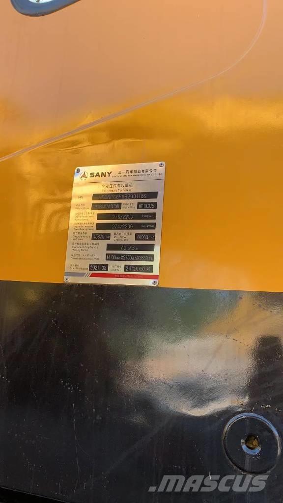 Sany 750s Univerzální terénní jeřáby