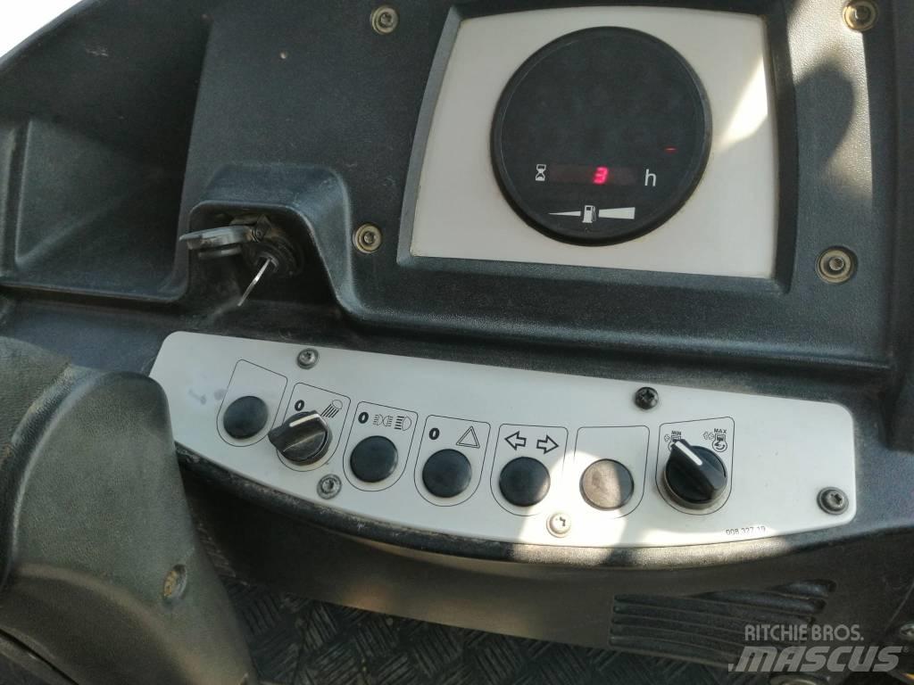 Bomag BW 177 D-4 Tahačové válce
