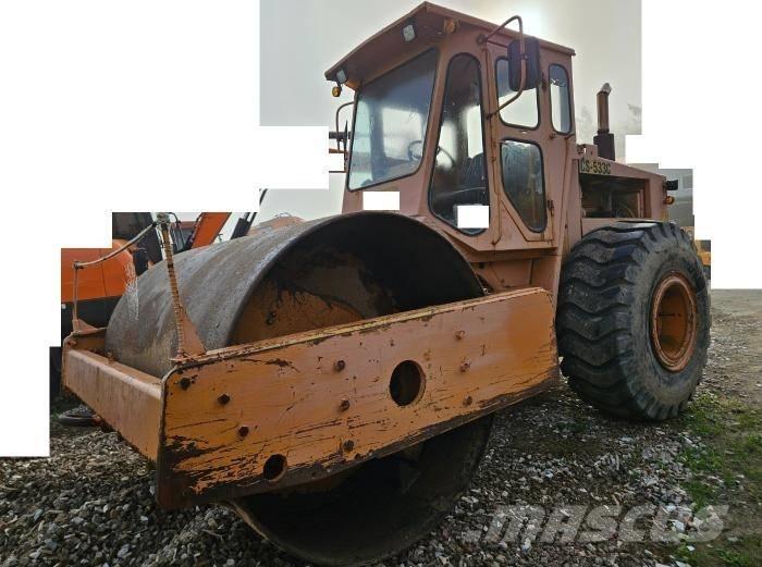CAT CS 533 C Tandemové válce