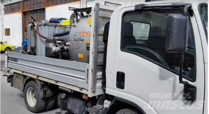 Isuzu N 1R 87A Skříňová nástavba