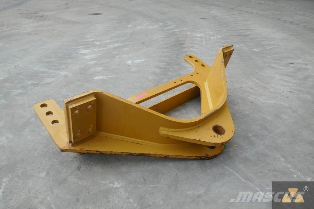CAT 140M3 Drawbar Doprava – ostatní