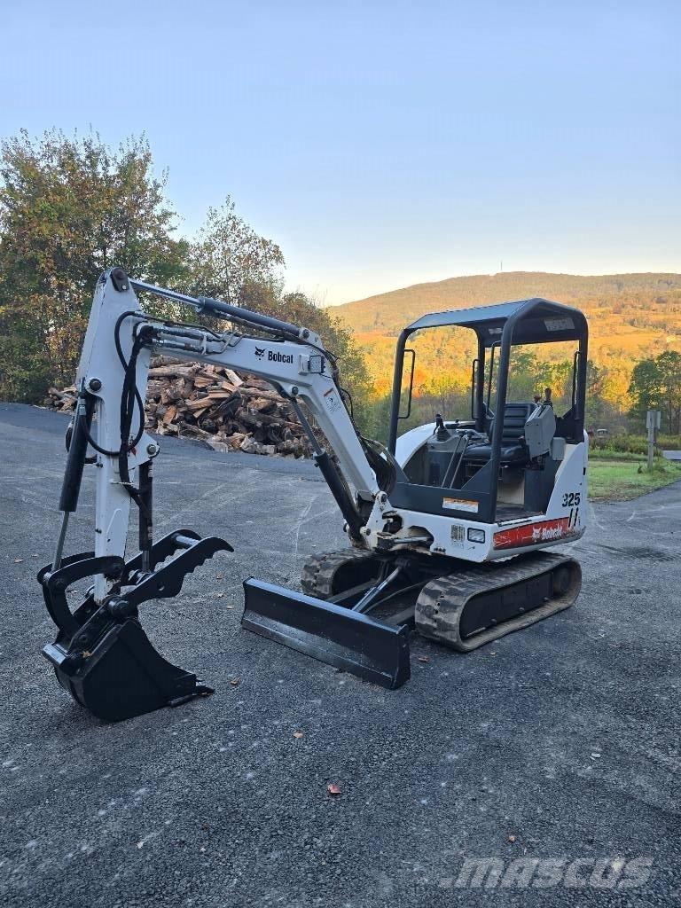 Bobcat 325 G Mini rýpadla < 7t
