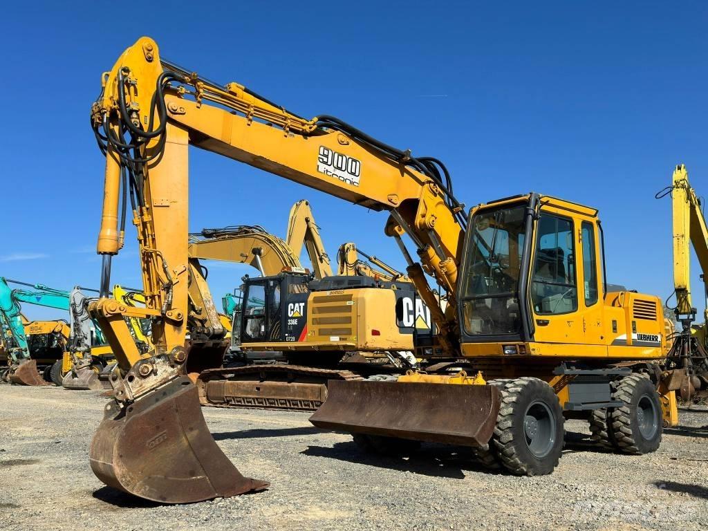 Liebherr A 900 B Kolová rýpadla