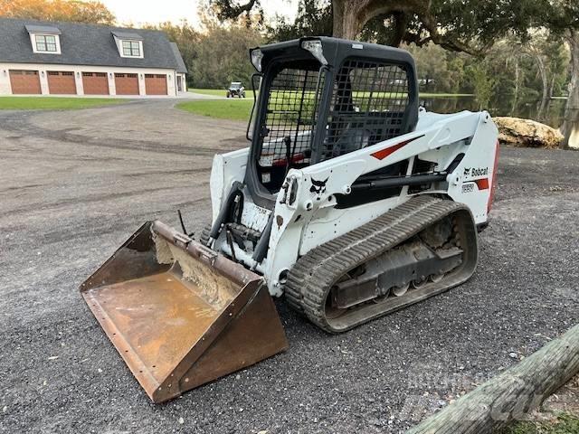 Bobcat T 550 Smykem řízené nakladače