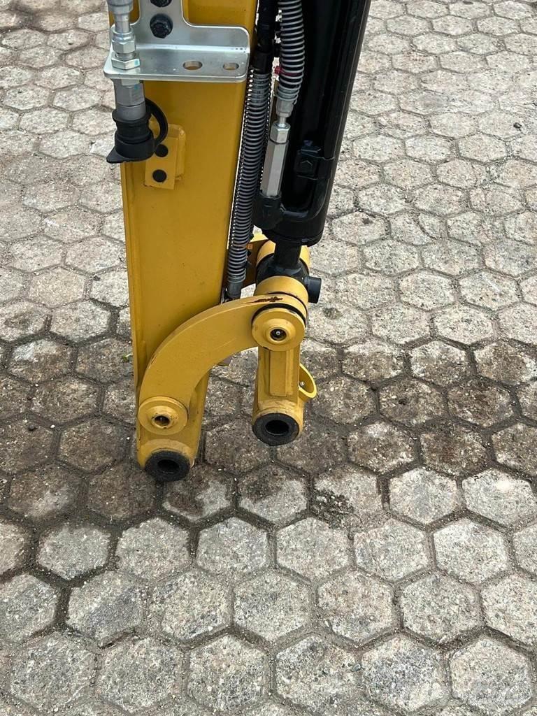 CAT 301.8 Mini rýpadla < 7t