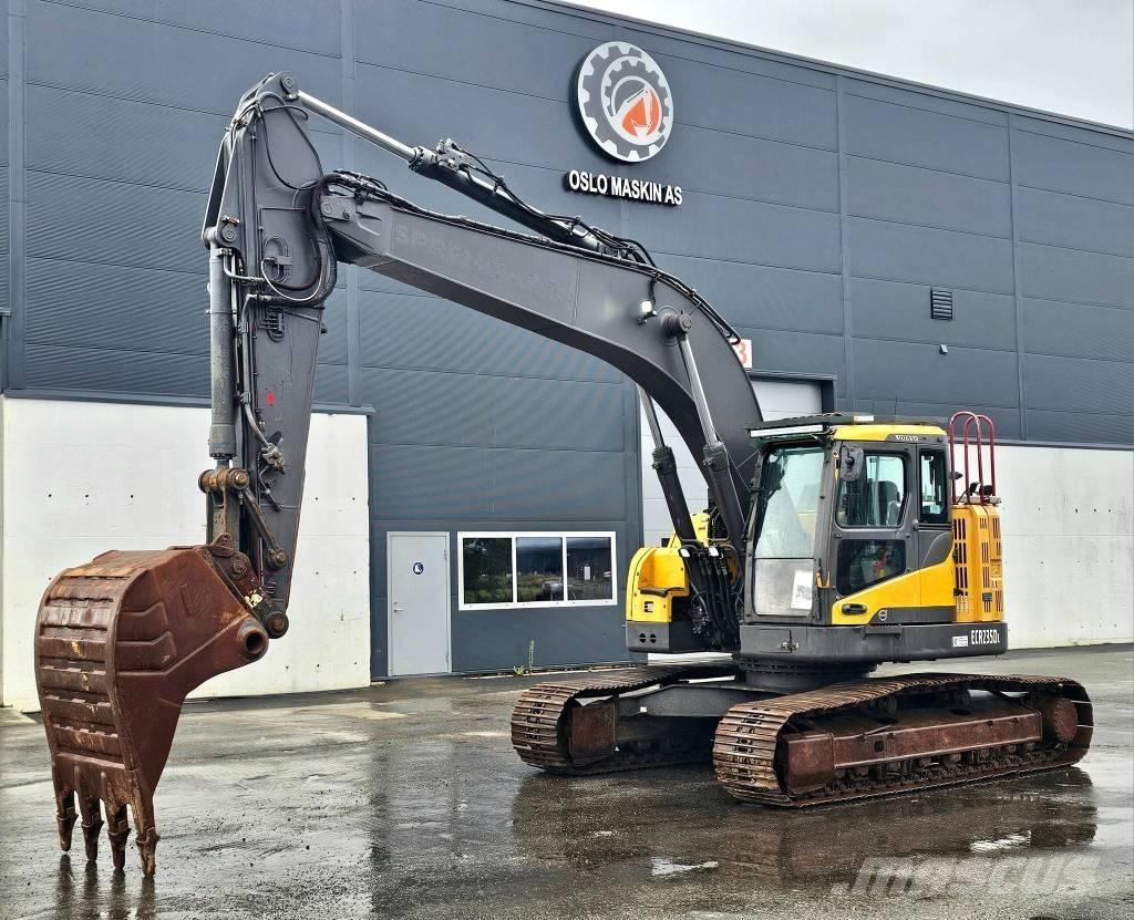 Volvo ECR235 DL Pásová rýpadla