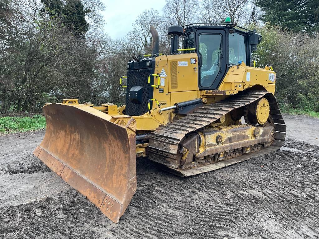 CAT D 6 V-Pat 6 Way Pásové dozery