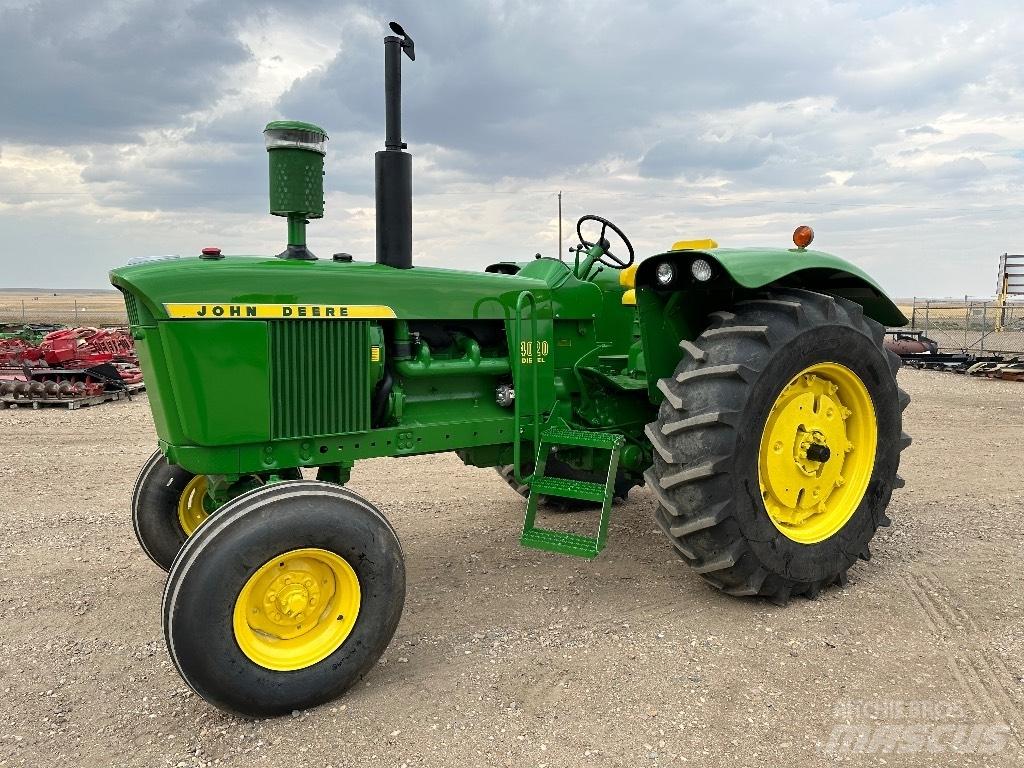John Deere 4020 Traktory