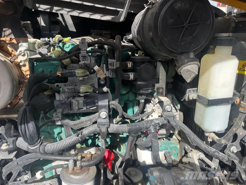 Volvo ECR 88 D Midi rýpadla 7t - 12t