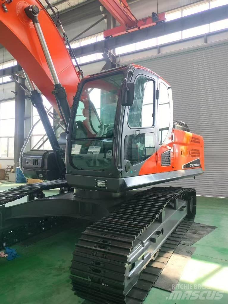 Doosan DX300 Midi rýpadla 7t - 12t