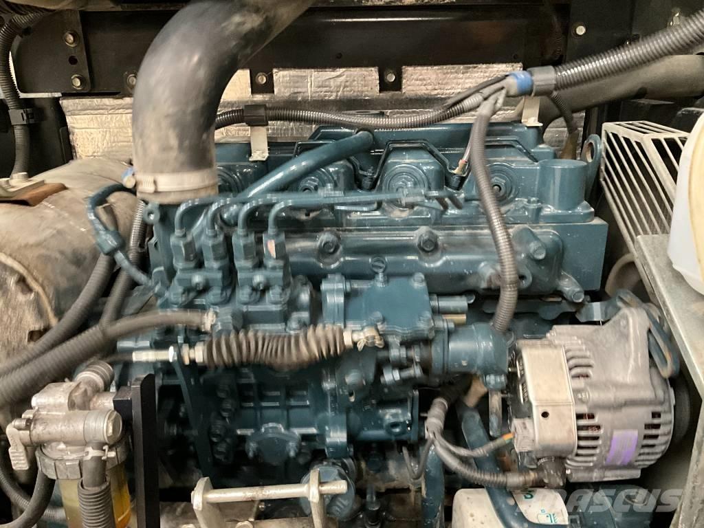 Kubota R 082 Kolové nakladače