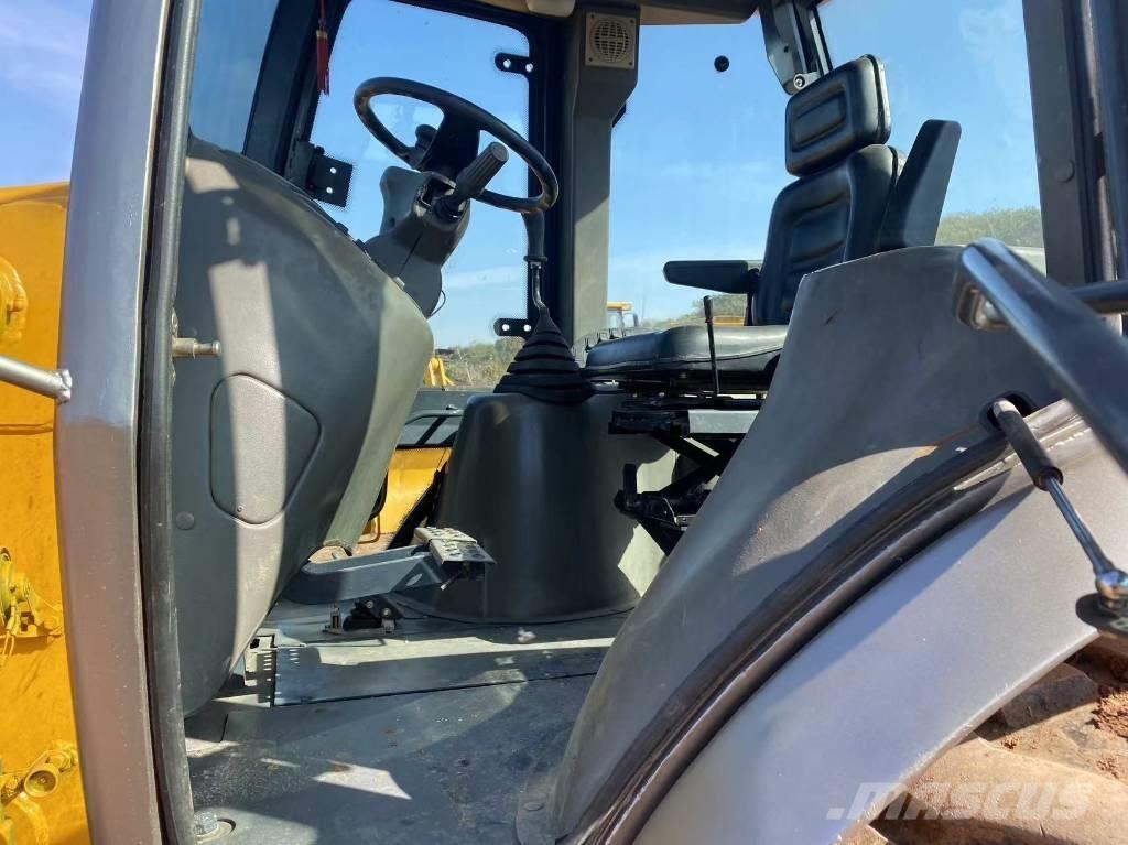 JCB 3CX Rýpadlo-nakladače