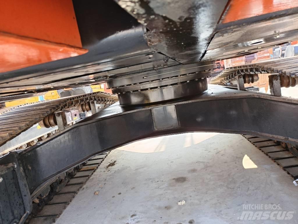 Doosan DX300-9 Pásová rýpadla