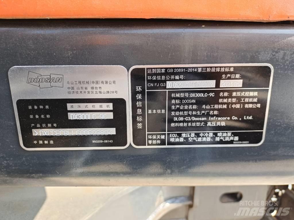 Doosan DX300-9 Pásová rýpadla