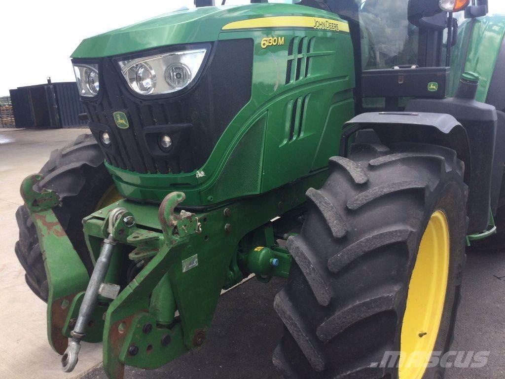 John Deere 6130M Traktory