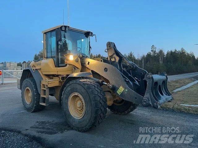 Volvo L90F Kolové nakladače