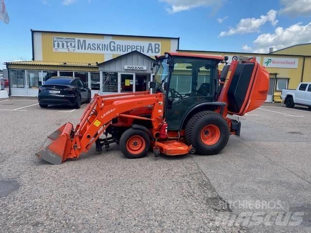 Kubota SWT37 Kompaktní traktory
