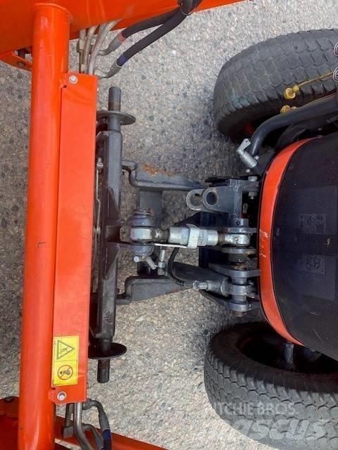 Kubota SWT37 Kompaktní traktory