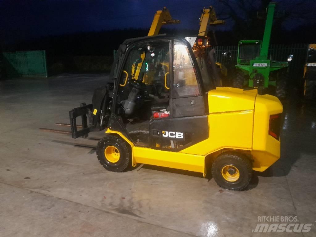 JCB TLT 35 Dieselové vozíky