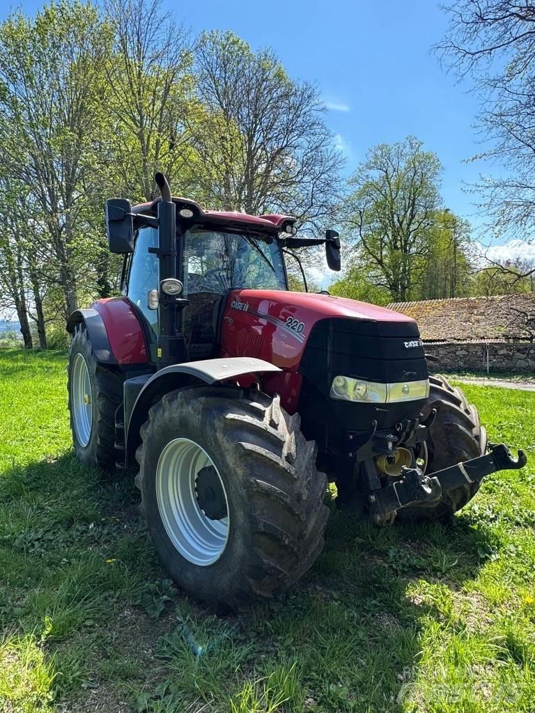 Case IH Puma 220 Traktory