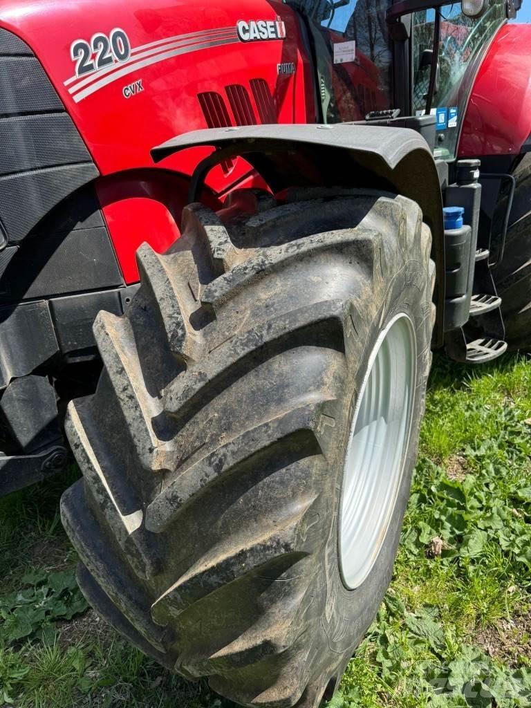 Case IH Puma 220 Traktory