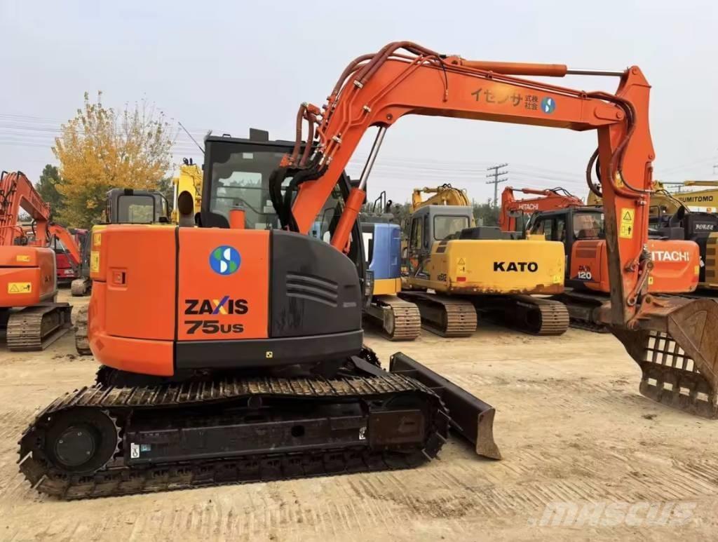 Hitachi ZX 75 US Midi rýpadla 7t - 12t