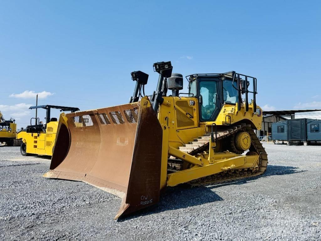 CAT D 7 Pásové dozery