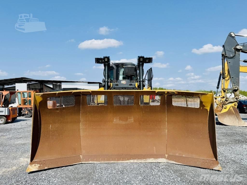 CAT D 7 Pásové dozery